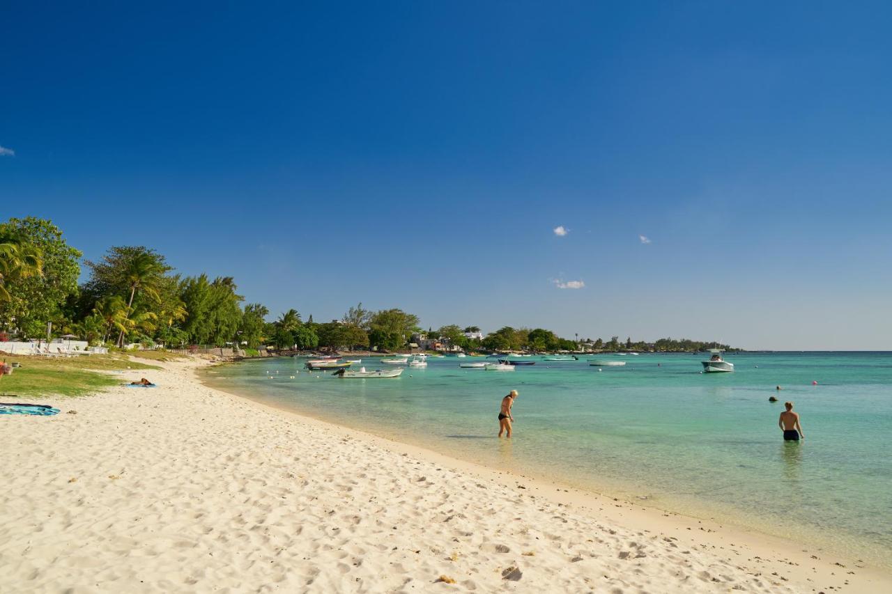Plage Bleue Beachfront Apartments With Lov Trou aux Biches Kültér fotó