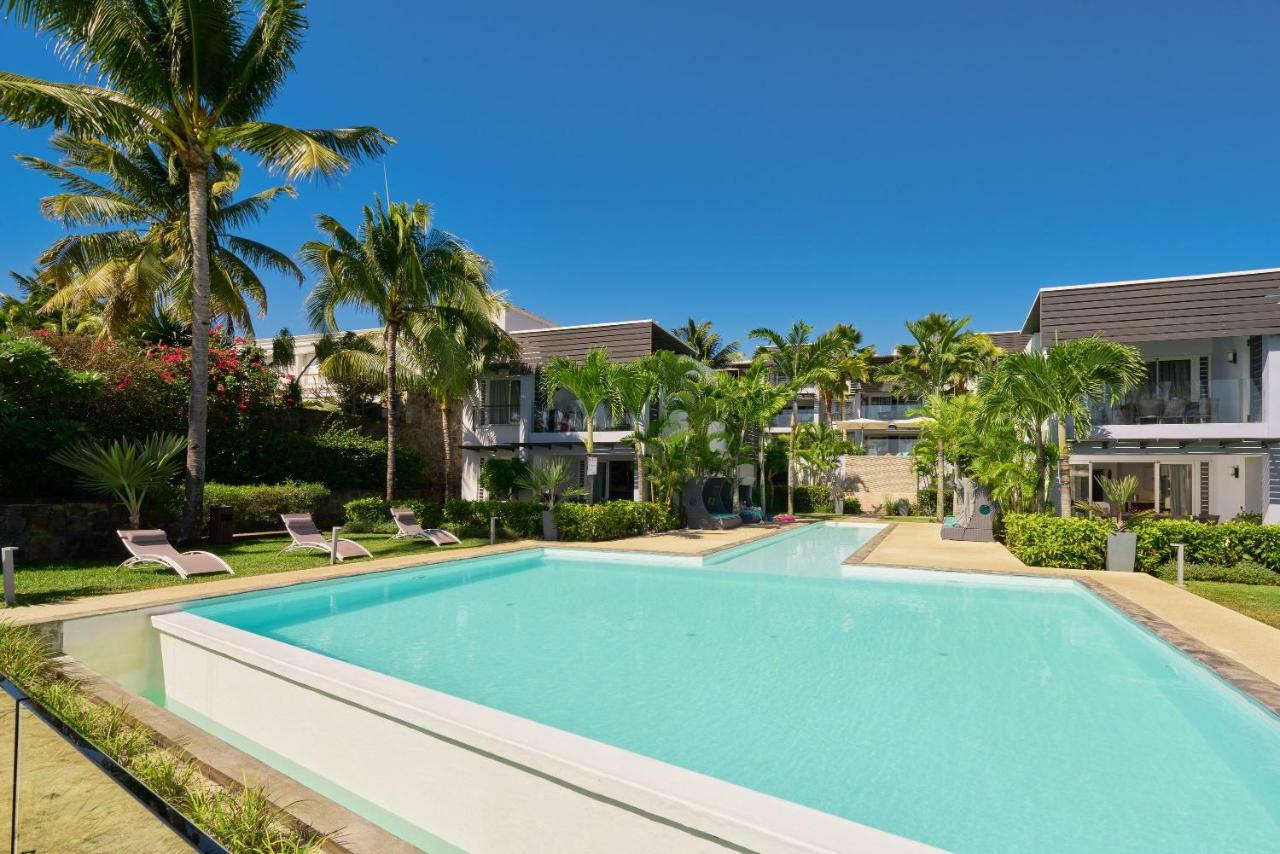 Plage Bleue Beachfront Apartments With Lov Trou aux Biches Kültér fotó