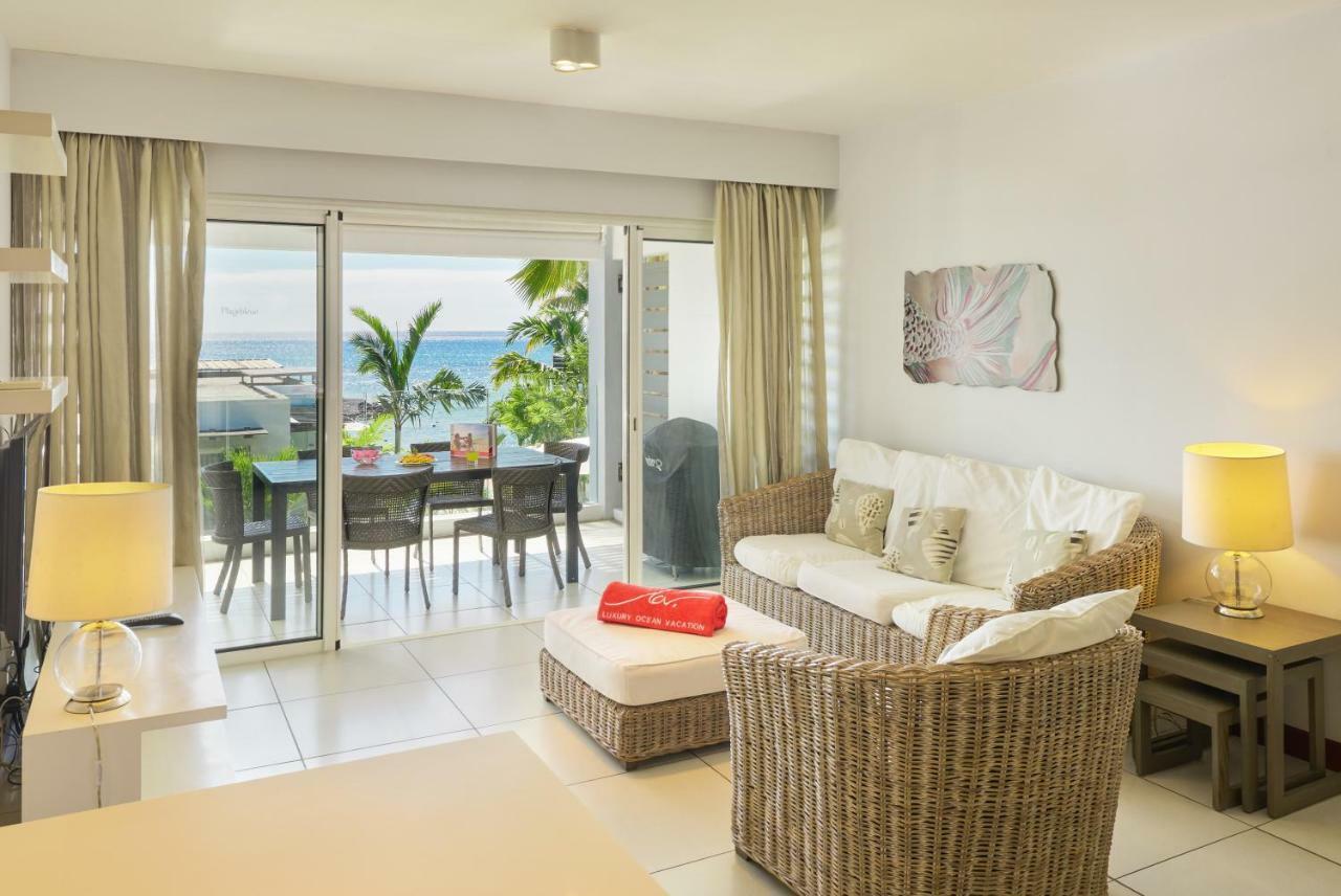 Plage Bleue Beachfront Apartments With Lov Trou aux Biches Kültér fotó